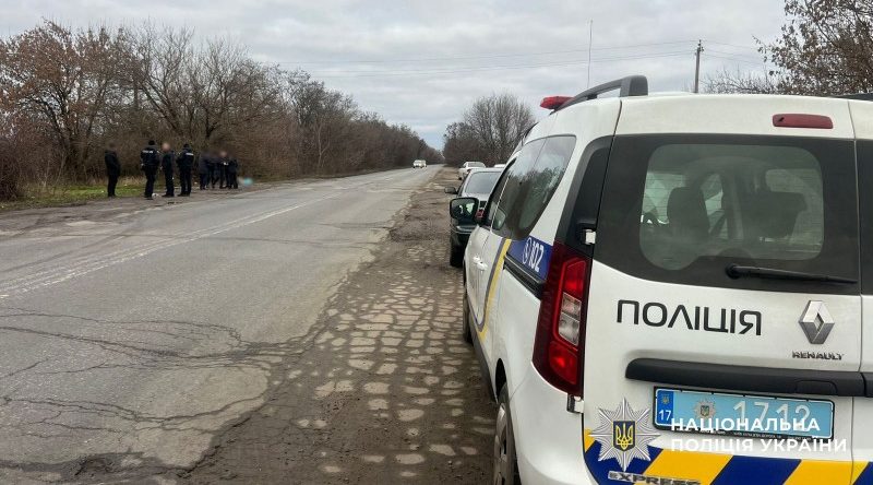 На узбіччі автодороги Кременчук – Хорол знайшли тіло жінки