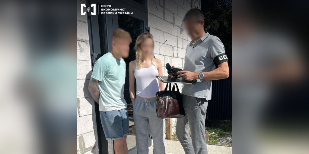 На Полтавщині за незаконне виробництво та продаж тютюну для кальянів судитимуть трьох чоловіків