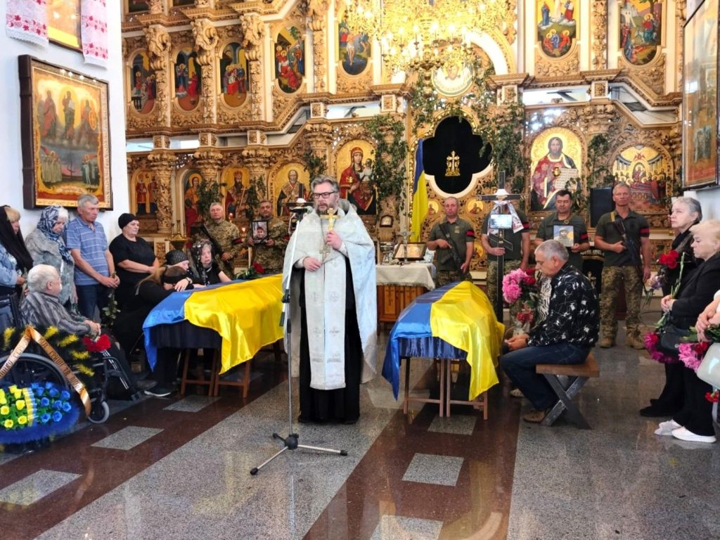 На Донеччині та Харківщині полягли солдати Сергій Блошенко та Валерій Сабарня