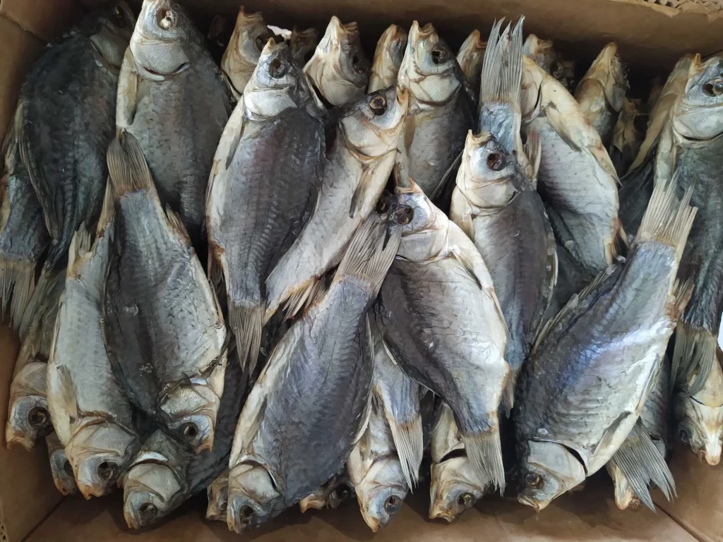 Сушена риба — один із продуктів, що може бути джерелом ботулізму