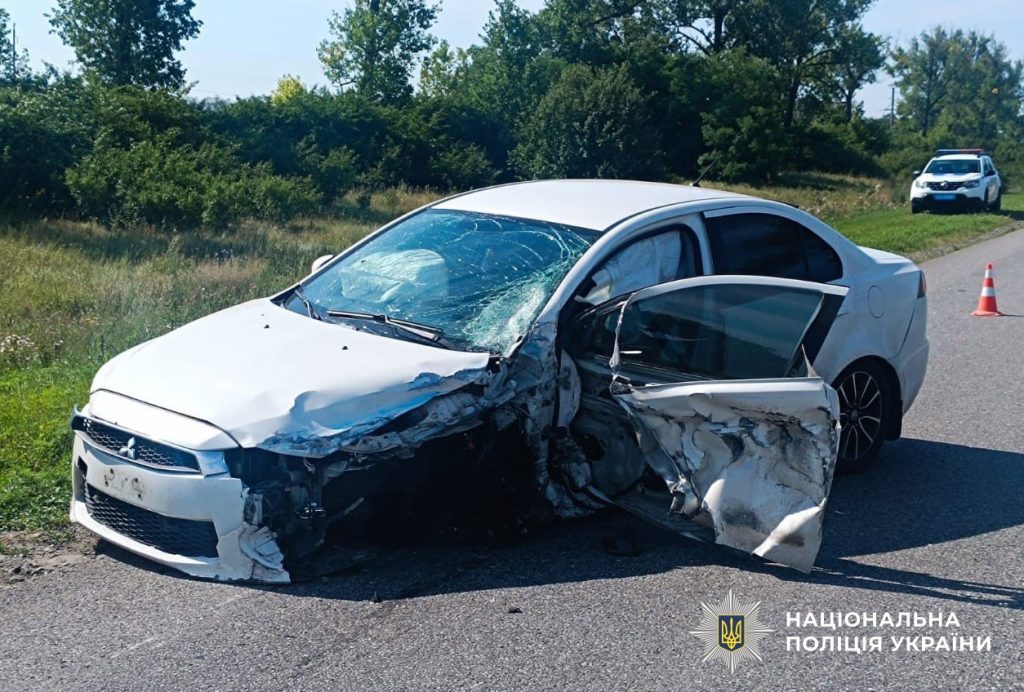 У Полтавській області зіткнулися легковики: поранені чоловік та дві жінки