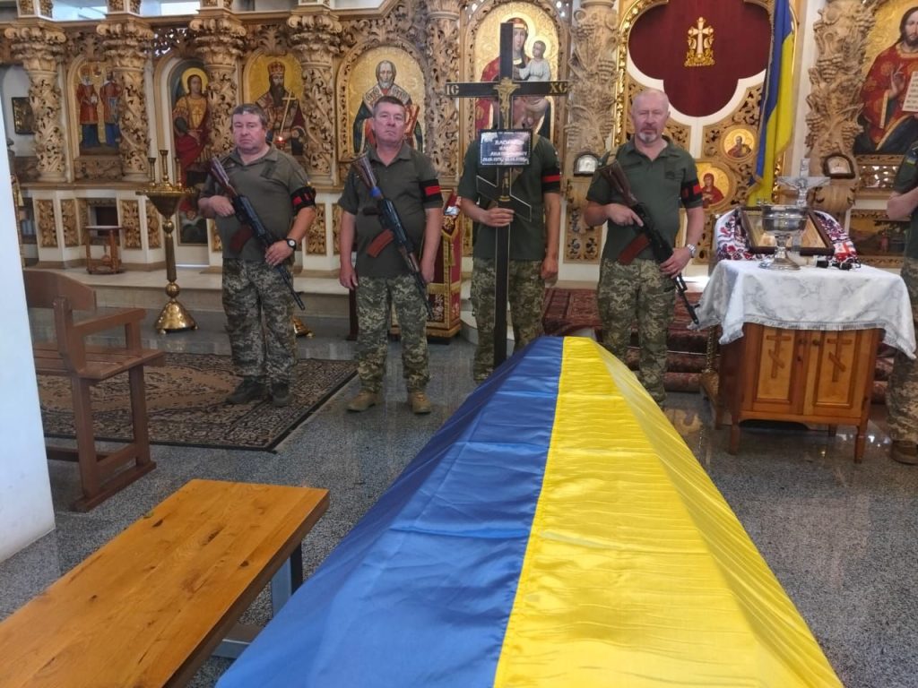У Полтаві попрощалися із воїнами Максимом Шмуйлом та Олегом Васильцем
