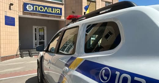 На Полтавщині чоловік виманив у пенсіонерки $5000 та 30 тисяч гривень через «ДТП доньки» Шахрайство на Полтавщині: пенсіонерка віддала $5000 через повідомлення про ДТП доньки