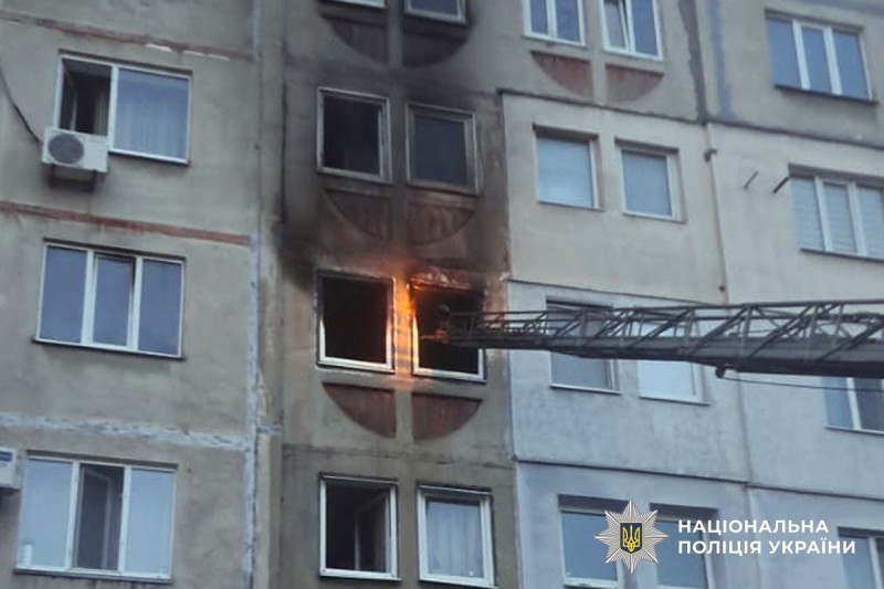 У Горішніх Плавнях горіла квартира: на місці знайшли тіло 74-річного чоловіка