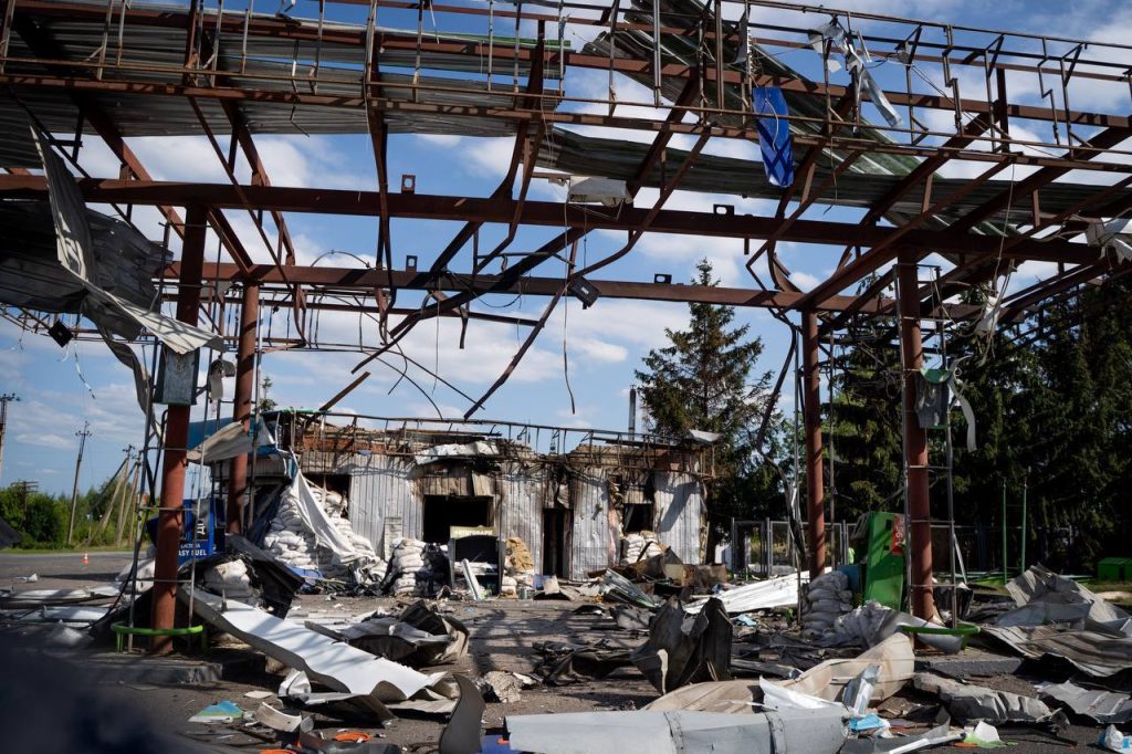 Після ворожого обстрілу АЗС дефіциту пального на Полтавщині не очікують Після ворожого обстрілу АЗС дефіциту пального на Полтавщині не очікують