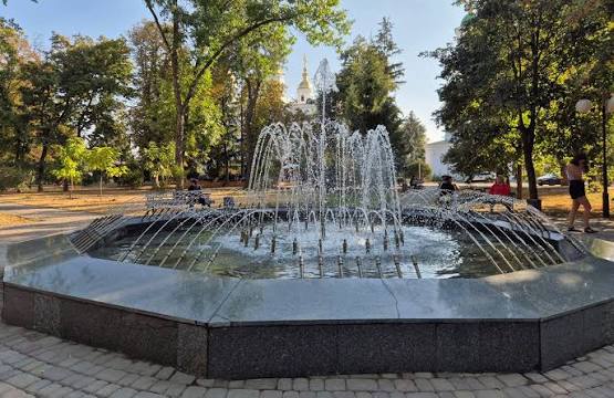 У Полтаві змінили графік роботи фонтанів