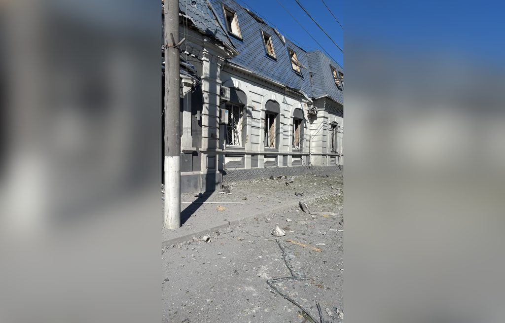 Двоє людей поранені внаслідок удару по підприємству на Полтавщині